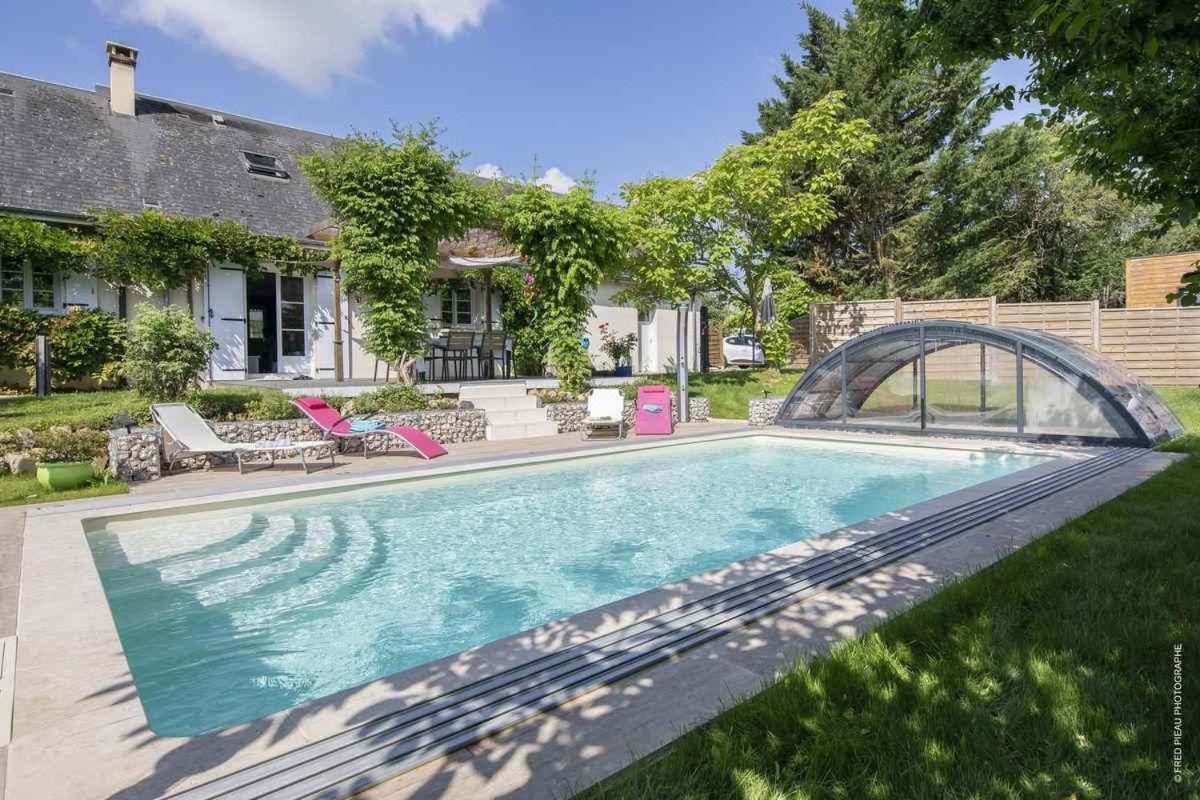 Au Coeur Du Bien-Etre, Gite Avec Piscine Chauffee Et Couverte, Spa, Sauna, Massages Monteaux Bagian luar foto