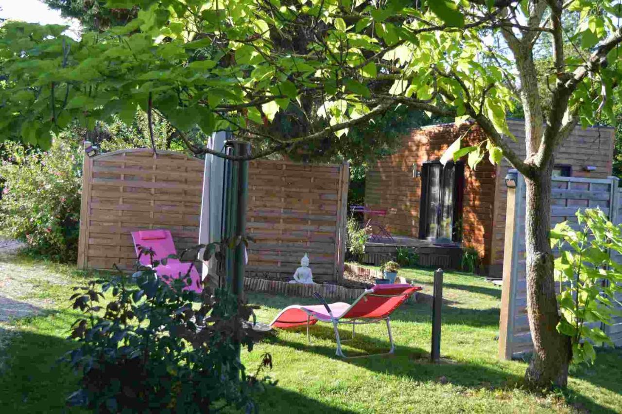 Au Coeur Du Bien-Etre, Gite Avec Piscine Chauffee Et Couverte, Spa, Sauna, Massages Monteaux Bagian luar foto